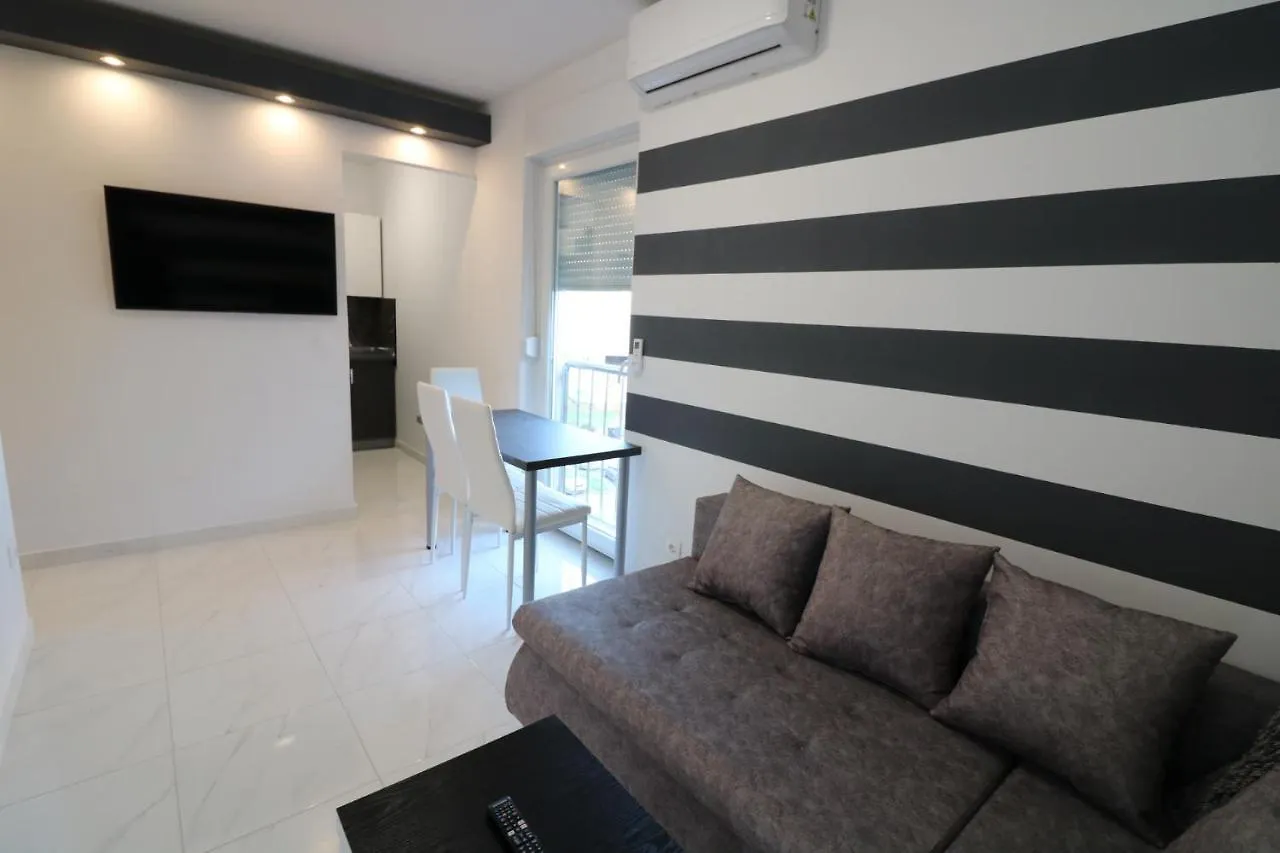 Sneky Apartman Póla