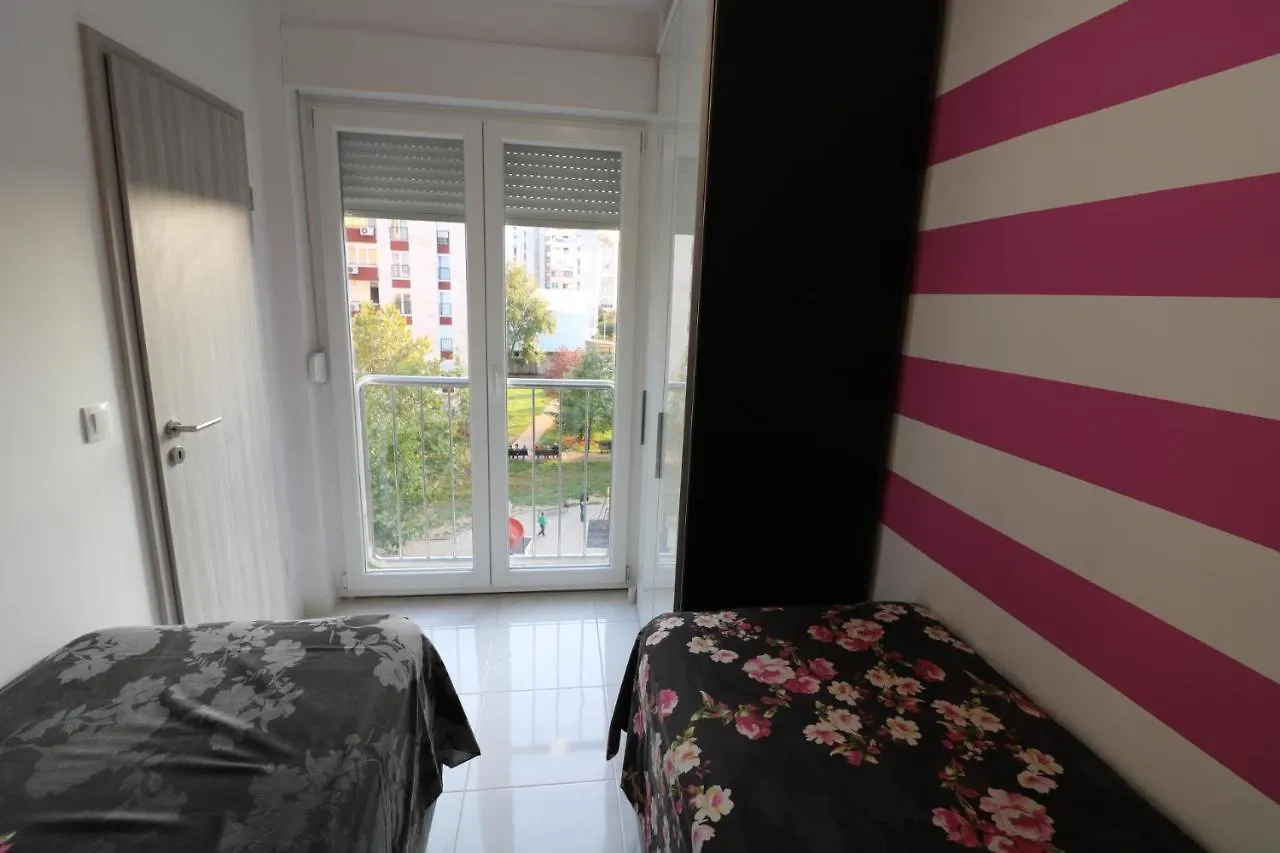 Sneky Apartment Pula Croatia